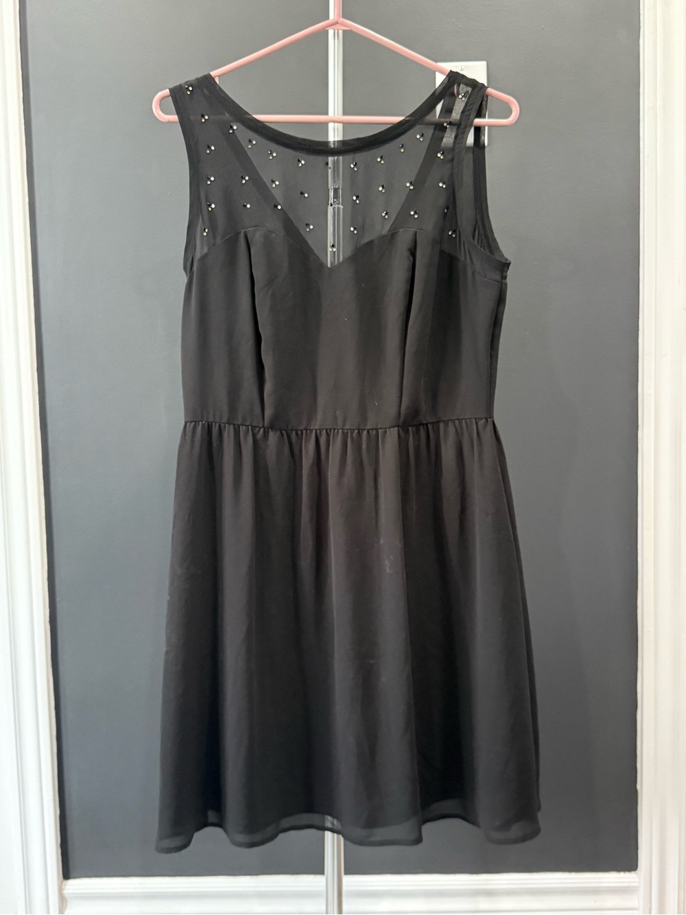 Women's Black Sleeveless Mesh Yoke Party Dress